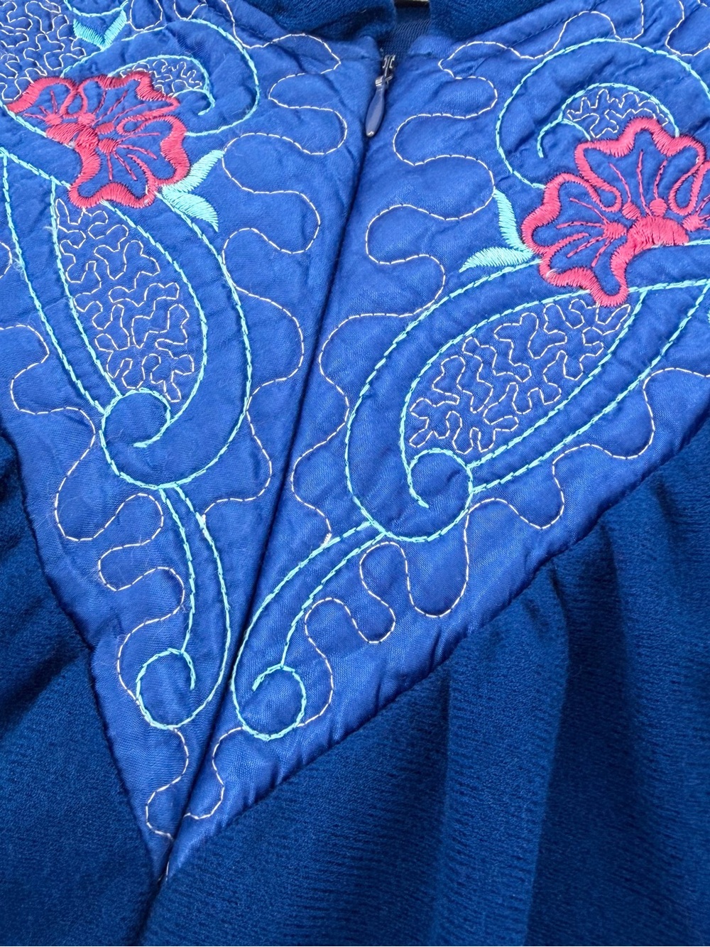 Vintage M L Cachet Royal Blue Fleece Zipper Robe Embroidered Floral Maxi Grandma - Picture 5 of 8